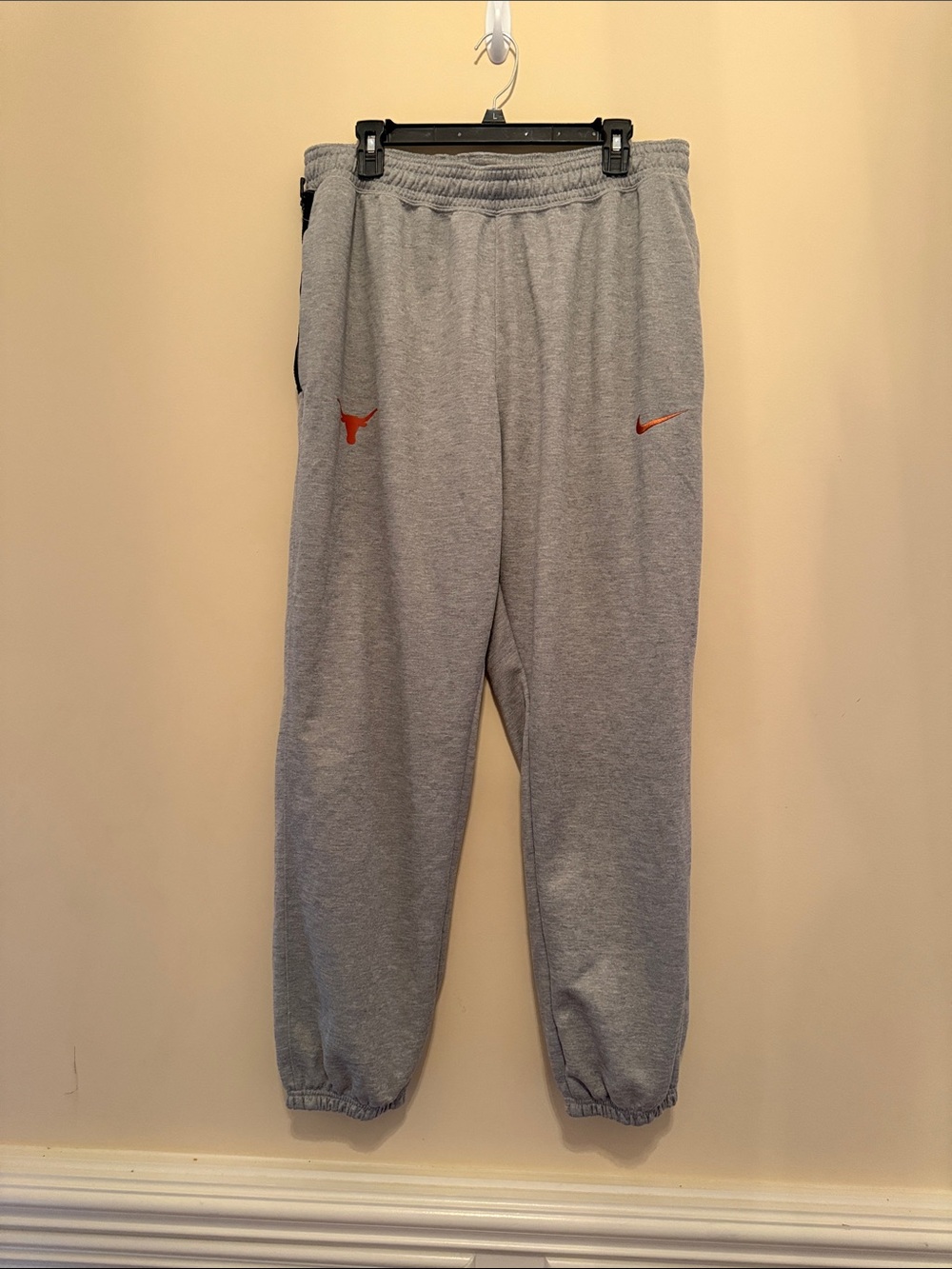 Nike Men’s Gray Texas Longhorns Sweatpants with Orange Logos Size XXL
